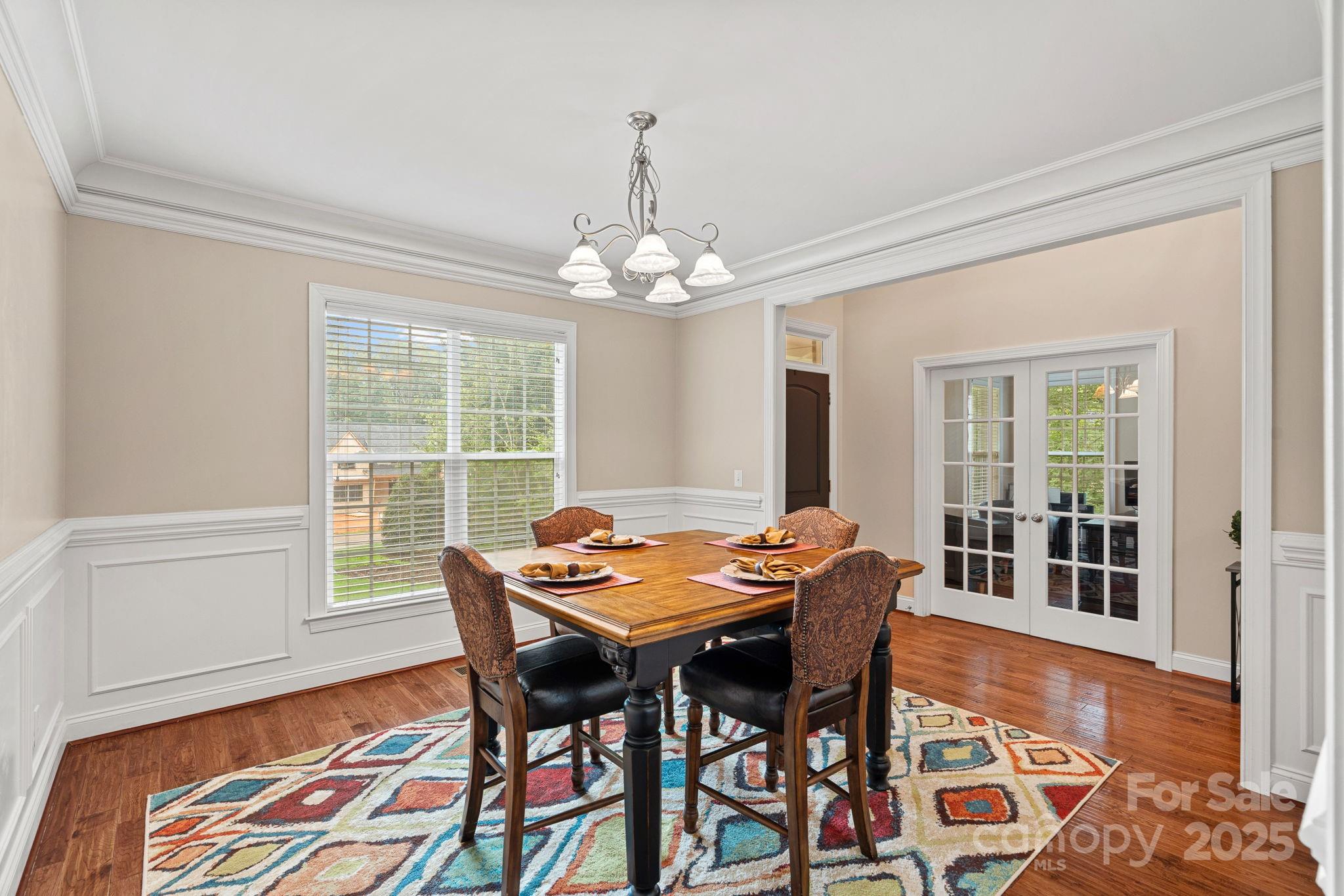 323 Laurel Crest Drive
