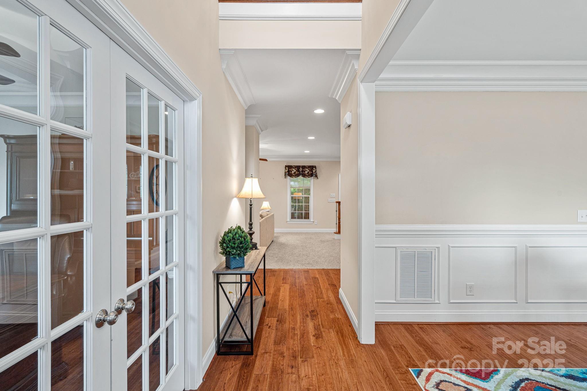 323 Laurel Crest Drive