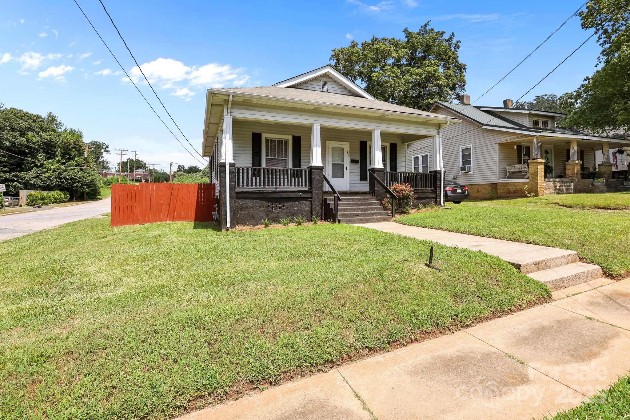 200 N Martin Luther King Jr Avenue