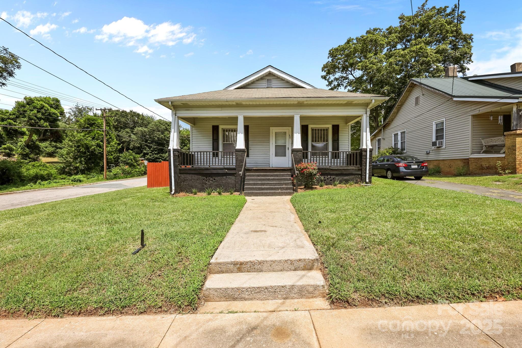 200 N Martin Luther King Jr Avenue