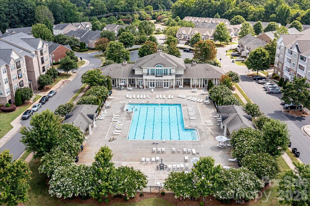 Park South Station - Residential