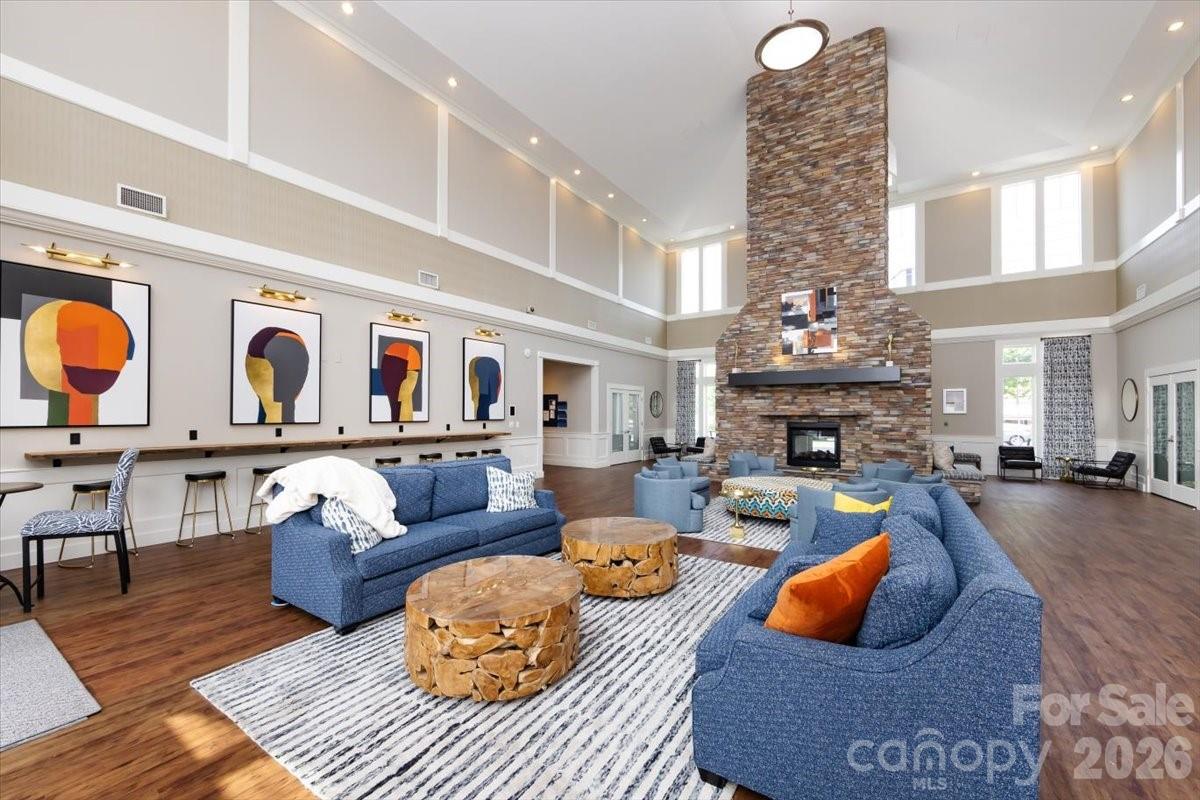 Park South Station - Residential