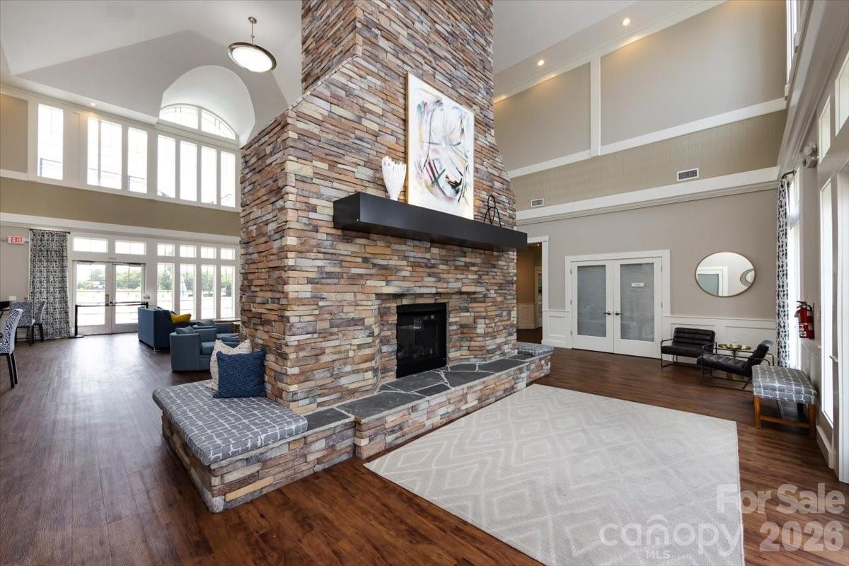 Park South Station - Residential