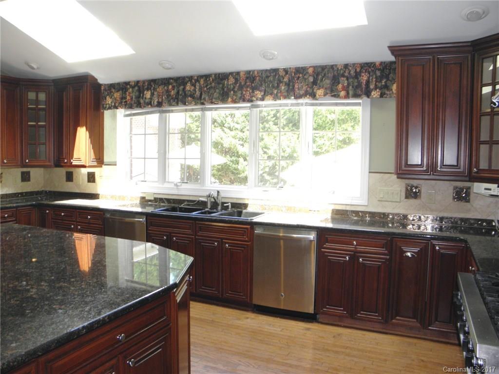 Country Club Estates - Residential