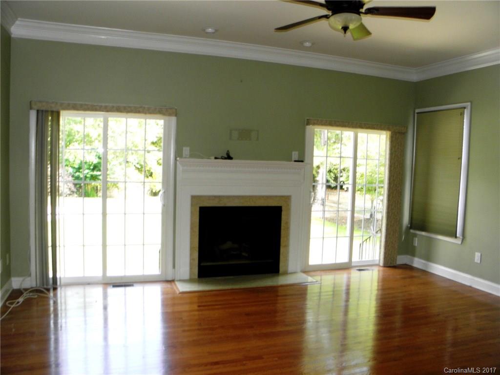 Country Club Estates - Residential