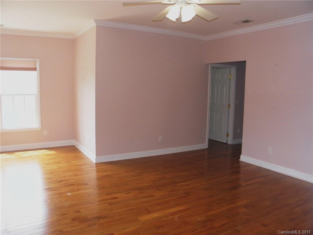 Country Club Estates - Residential