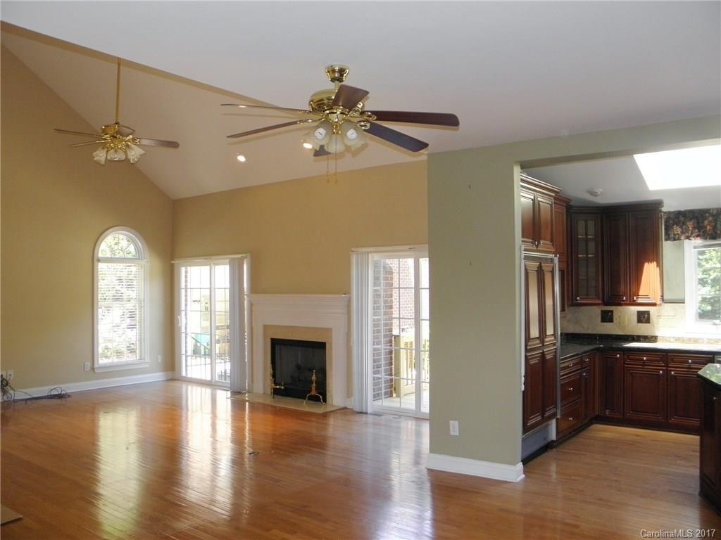 Country Club Estates - Residential