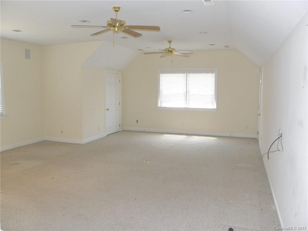 Country Club Estates - Residential