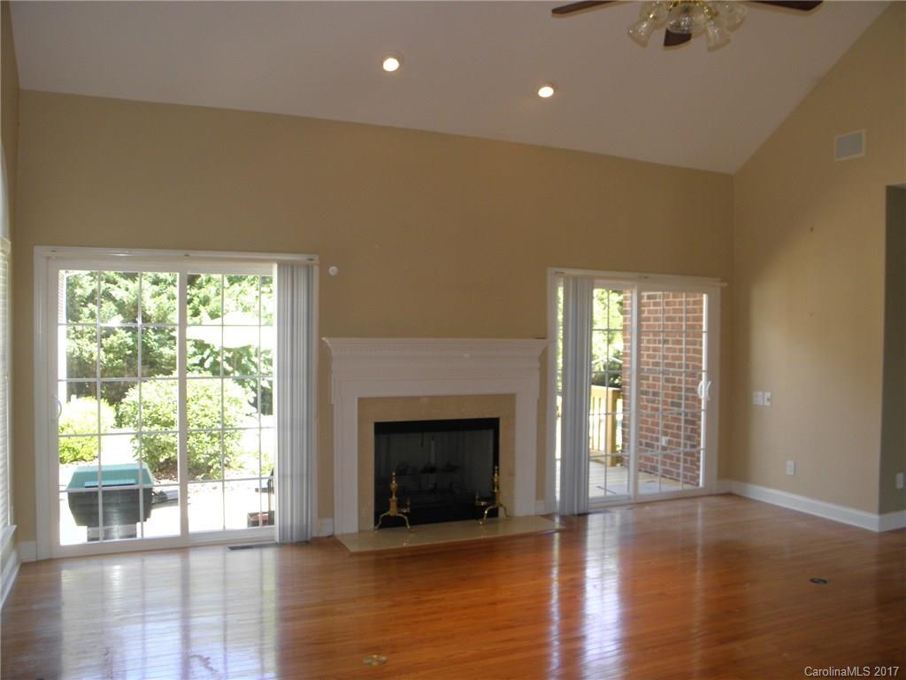 Country Club Estates - Residential