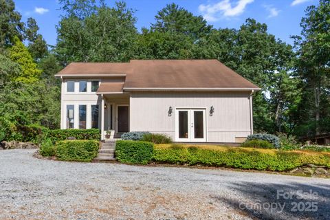 202 Merriwood Lane Hendersonville NC 28791