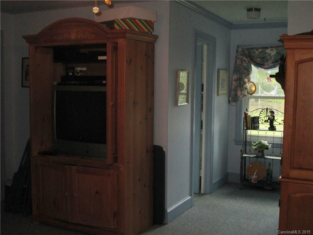 Caroline Acres - Residential