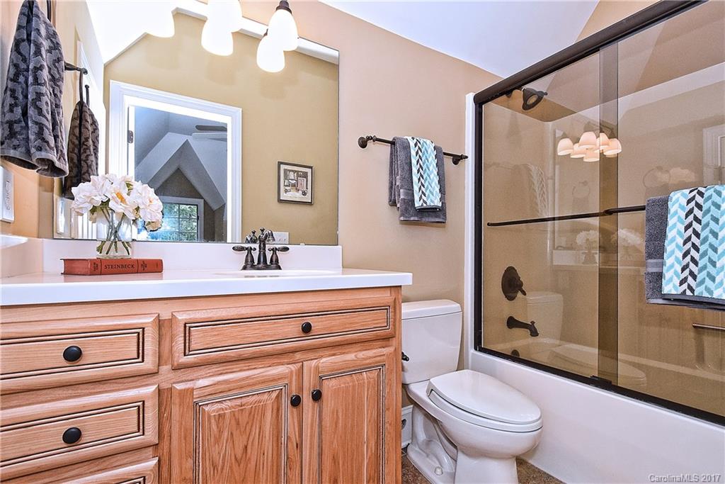 Hamilton Crest - Residential