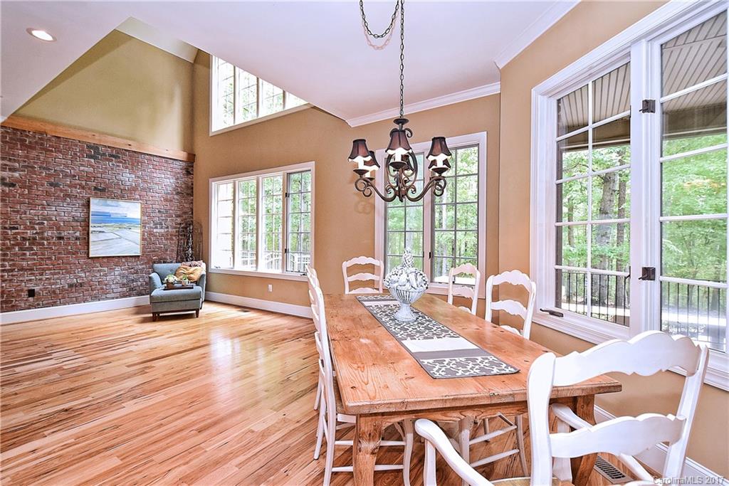 Hamilton Crest - Residential