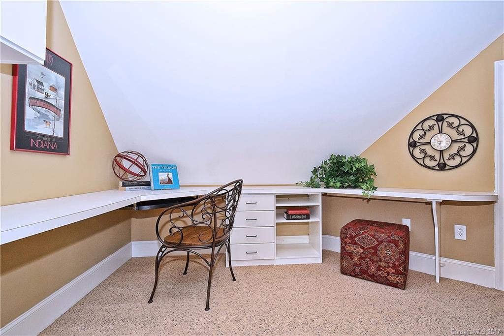 Hamilton Crest - Residential