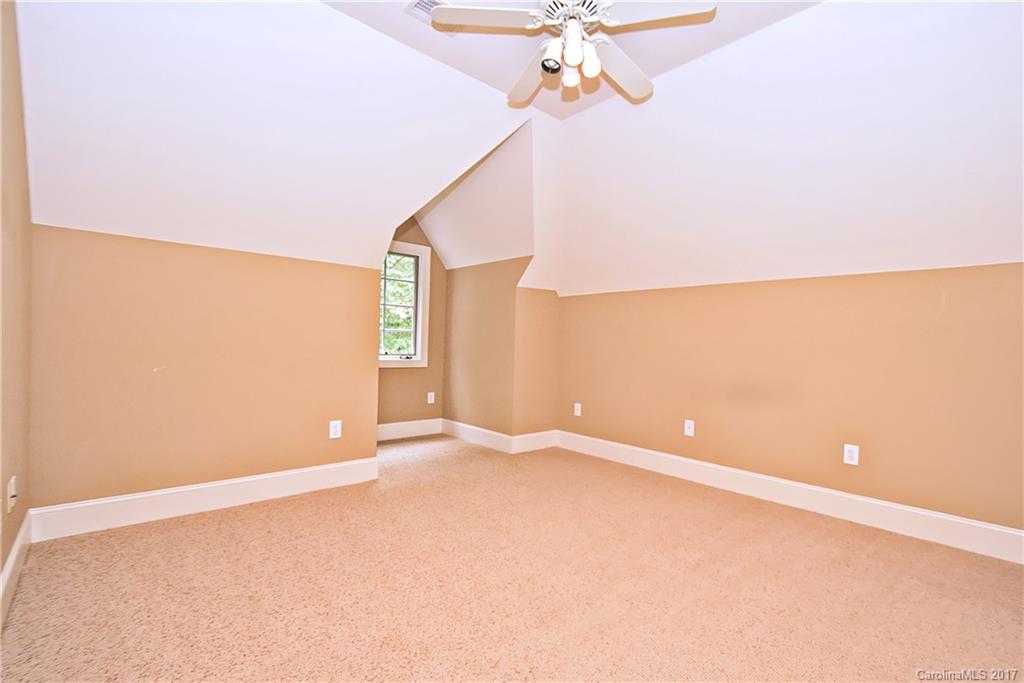 Hamilton Crest - Residential