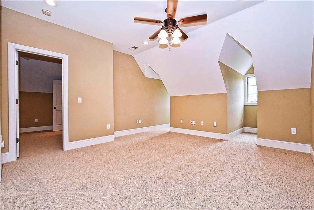 Hamilton Crest - Residential