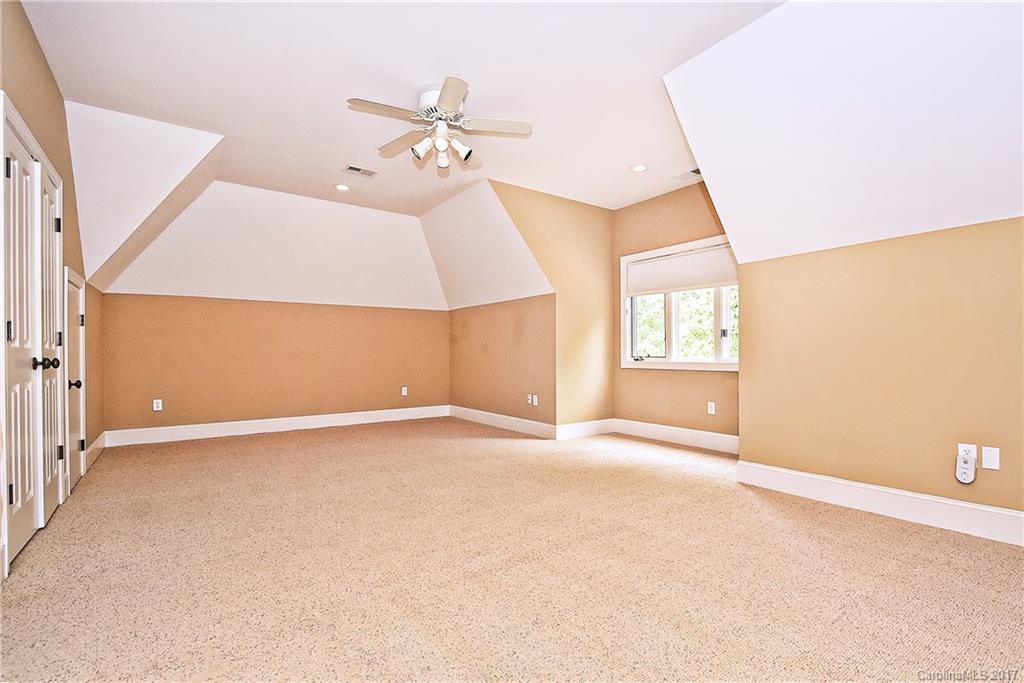 Hamilton Crest - Residential