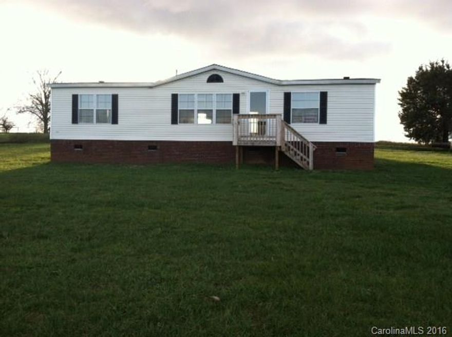 Bedroom  Full bath. Master bath has jets in tub with separate show. Has split floor plan. Large lot.