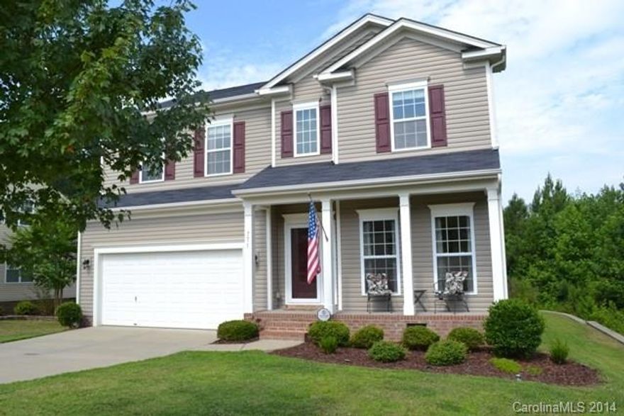 Home shows like a model!  This 4 bedroom, 3.5 bath home offers LOTS of living space! Formal dining and spacious great room. Beautiful granite kitchen with stainless appliances and work island.  First floor master has vaulted ceilings.  Additional bedrooms, large landing, 4th bedroom with private bath, and full hall bath located on second floor.  Cul-de-sac lot with deck. A dollhouse!  Convenient to I-77, Shopping, and Restaurants!