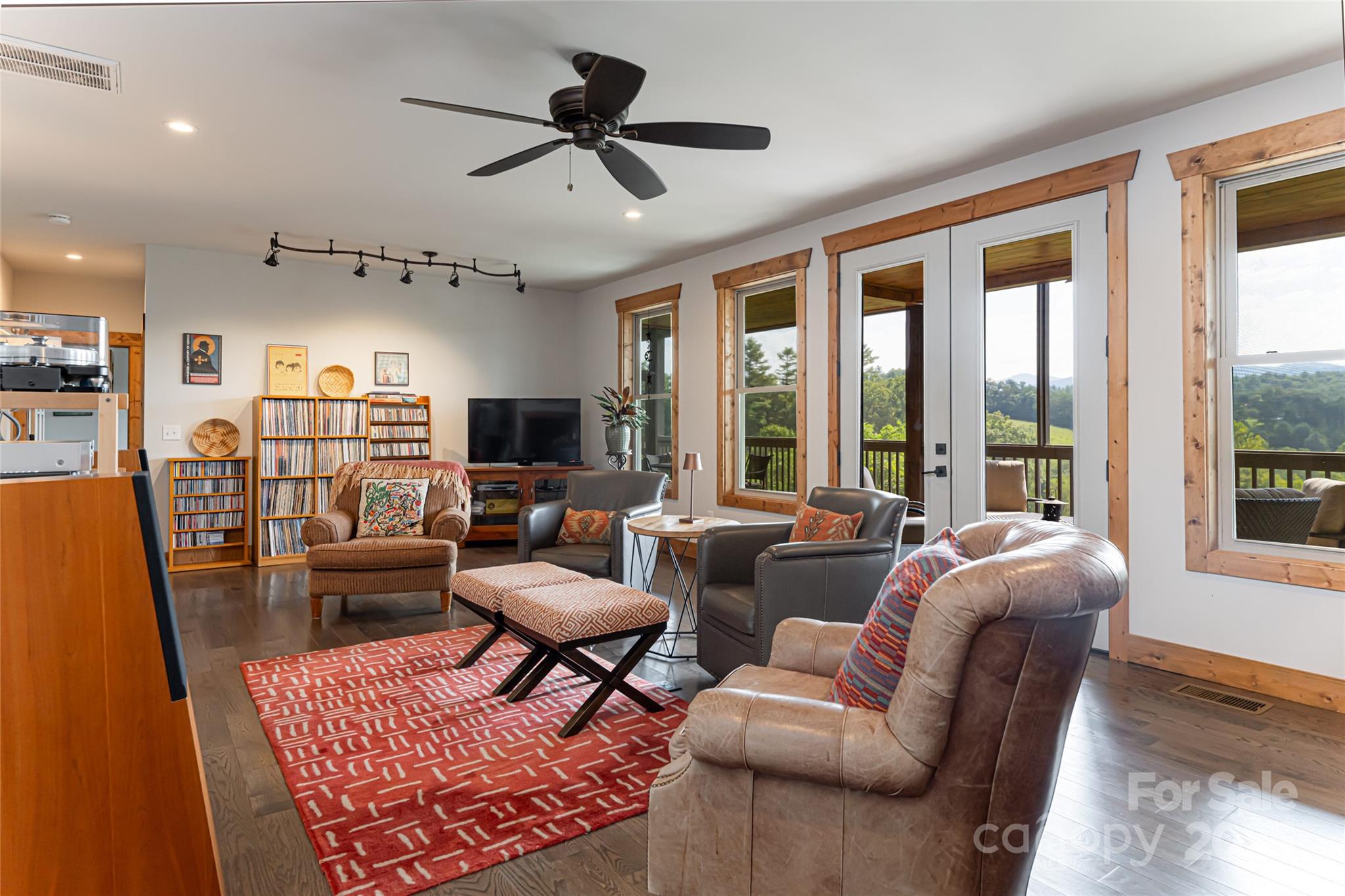 Garrison Hills - Residential