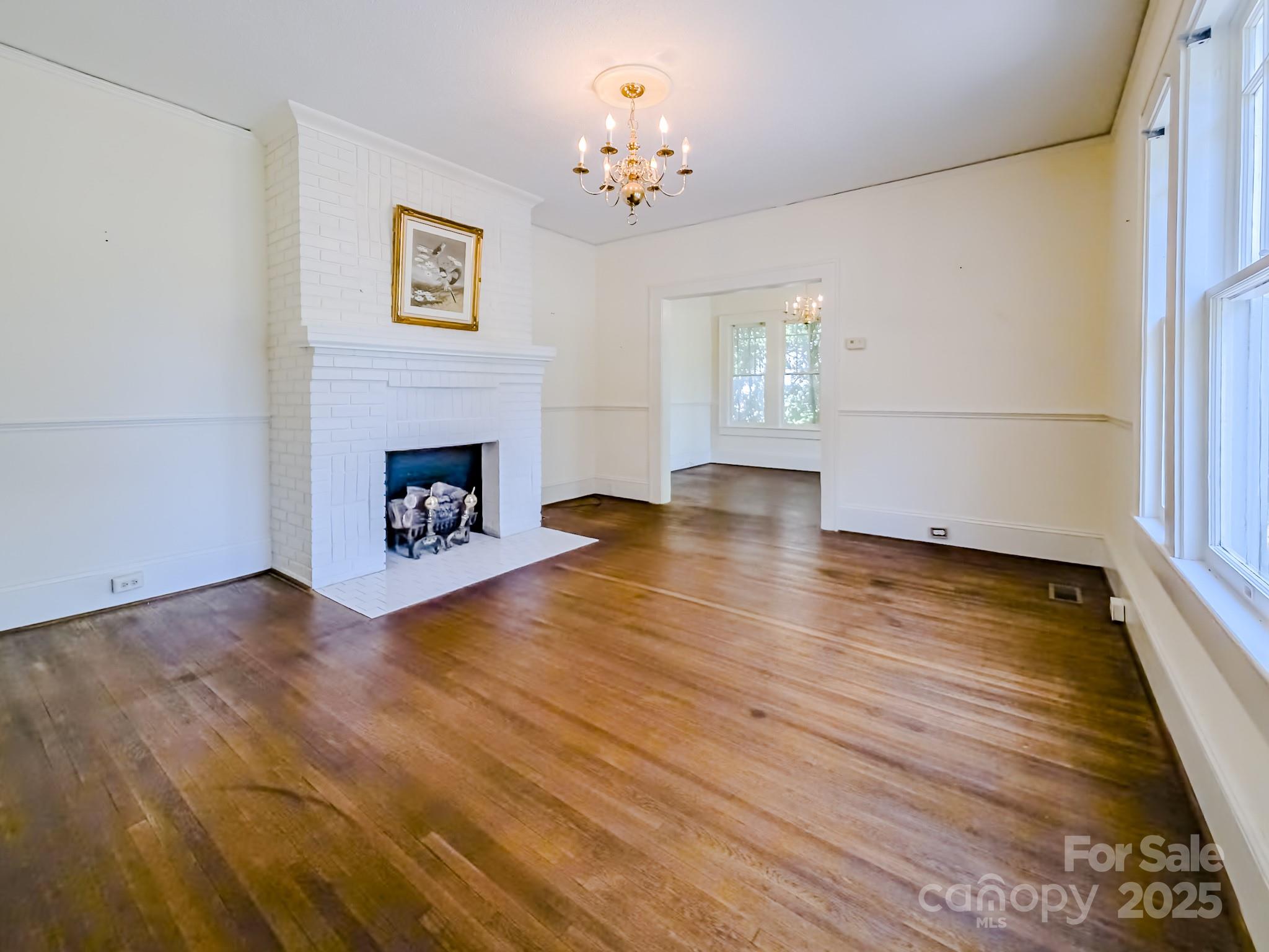 407 W Main Street