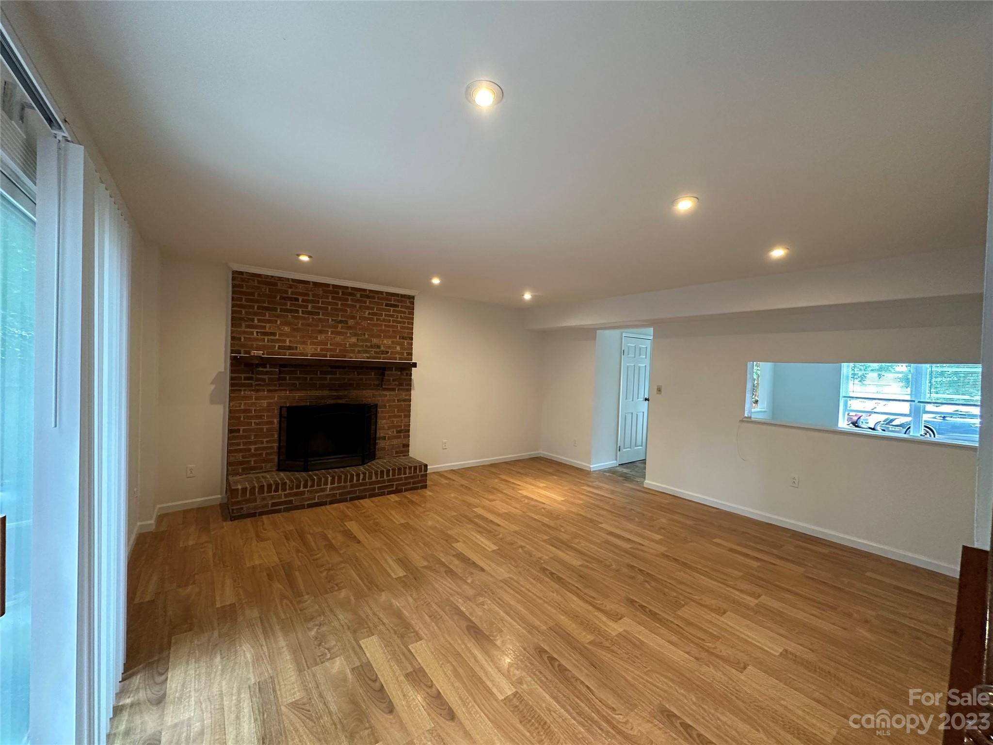 Waterford Townhomes - Residential