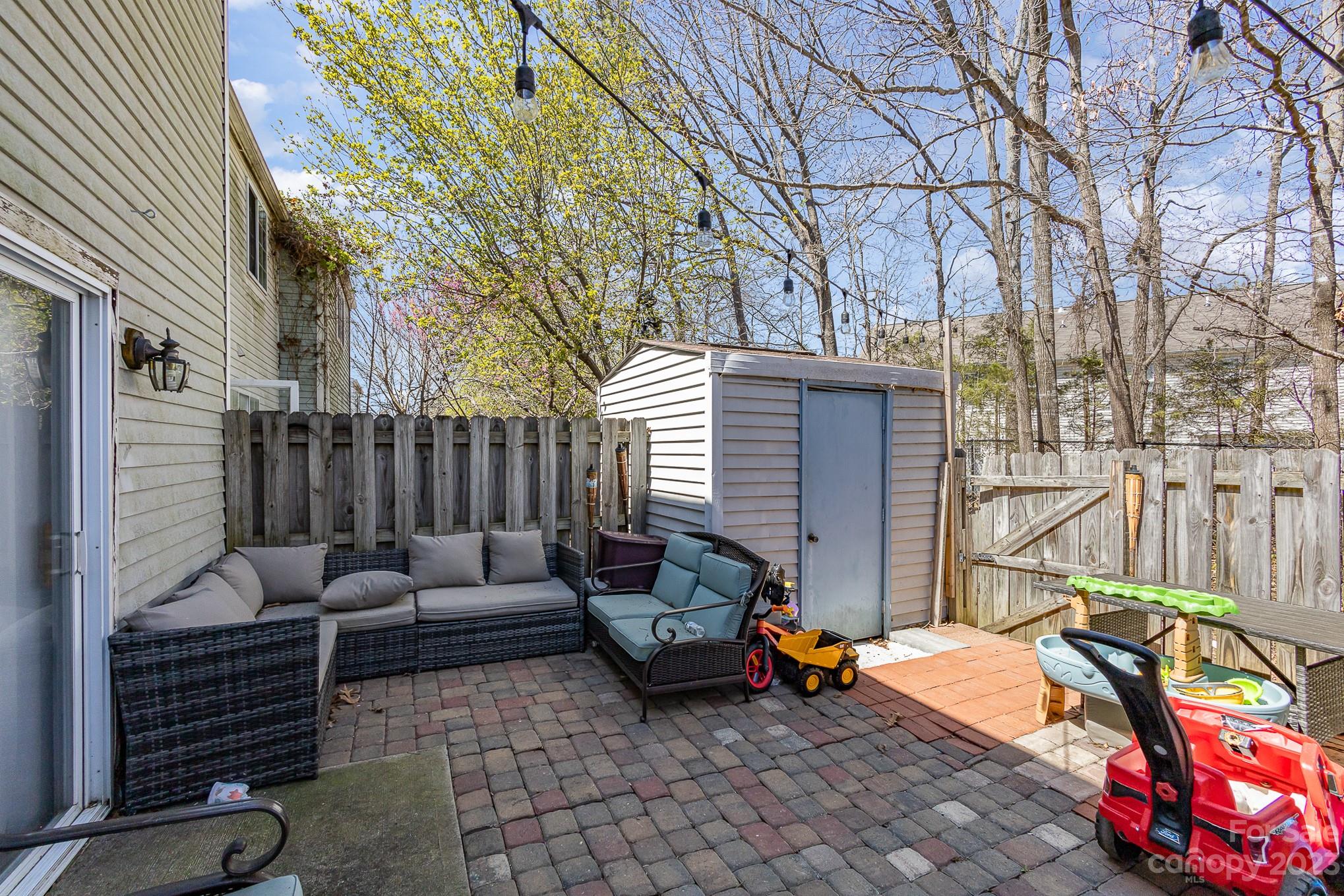 Waterford Townhomes - Residential