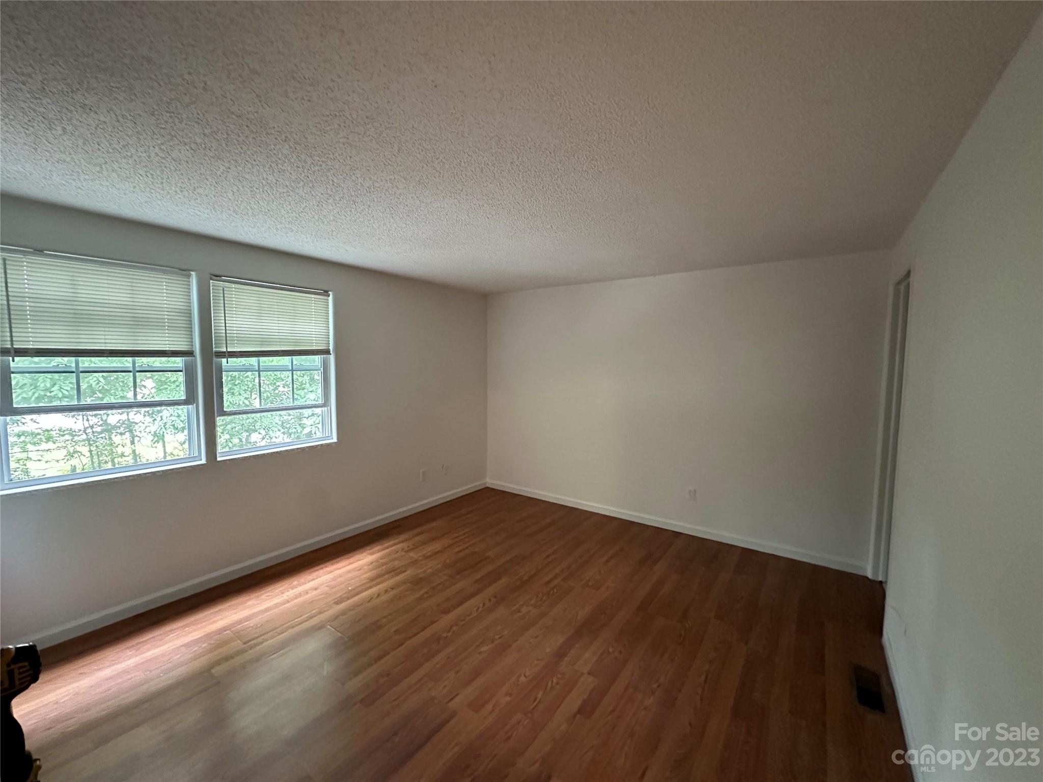 Waterford Townhomes - Residential