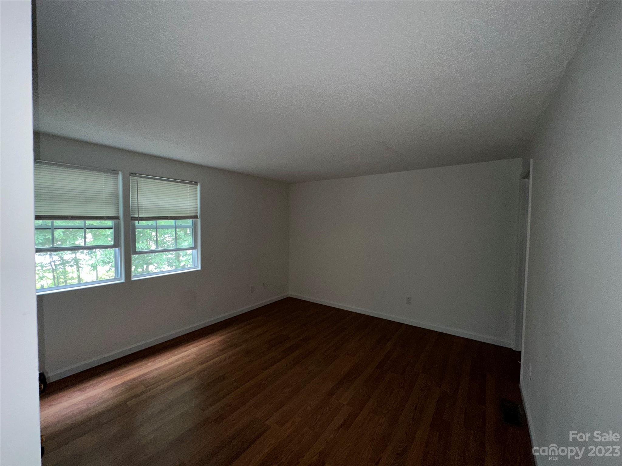 Waterford Townhomes - Residential