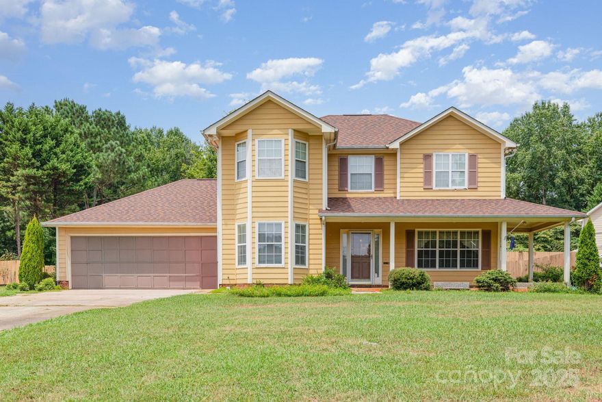 PRICE REDUCED: MOTIVATED SELLER. Beautifully Updated Home in Exclusive Bainbridge Community! This 3-bed, 2.5-bath home sits on a spacious 0.74-acre lot just one mile from I-485. Enjoy a renovated kitchen with custom soft-closing cabinets, new first-floor flooring, a large patio, and a fenced backyard. Major updates include a new roof (2020) and HVAC (2019). Move-in ready and perfectly located!