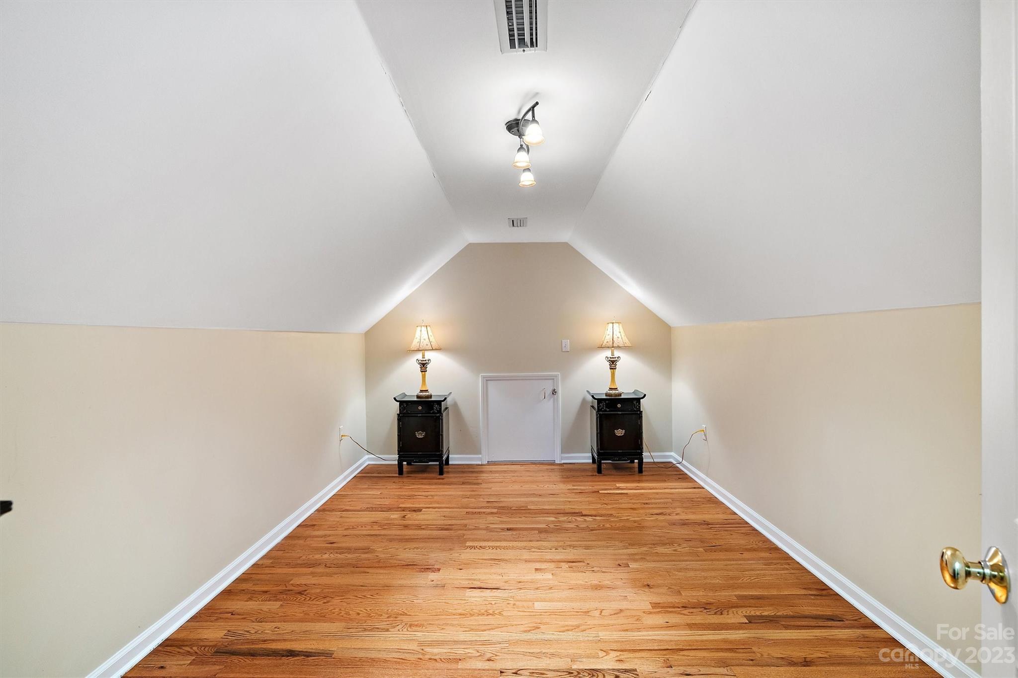 Iswa Point - Residential