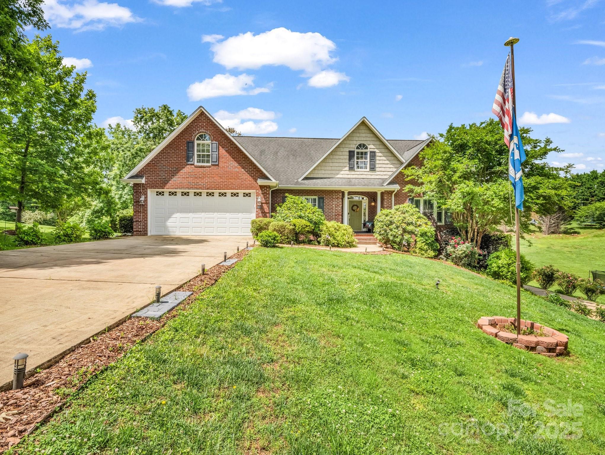 262 Woodridge Drive