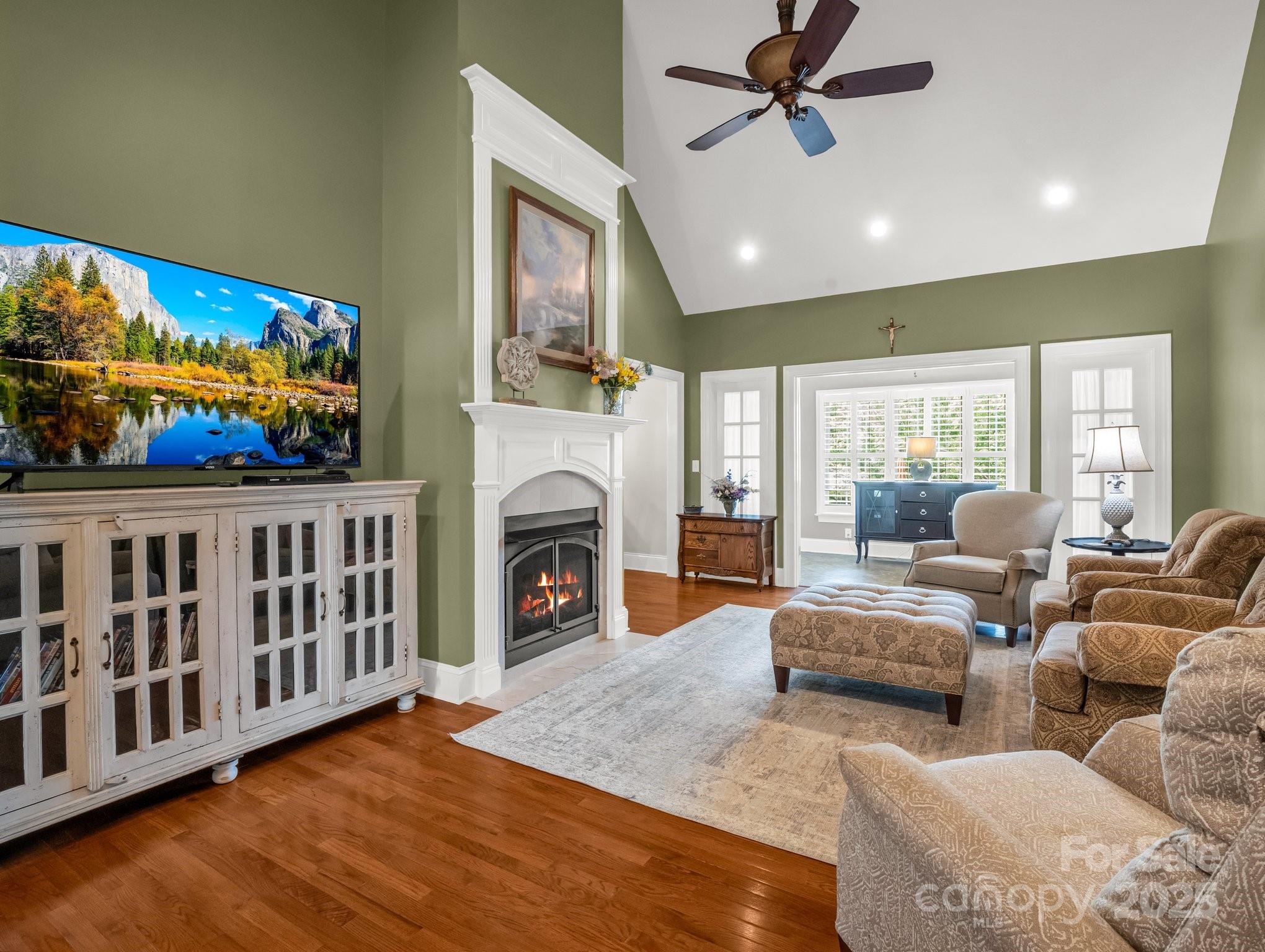 262 Woodridge Drive
