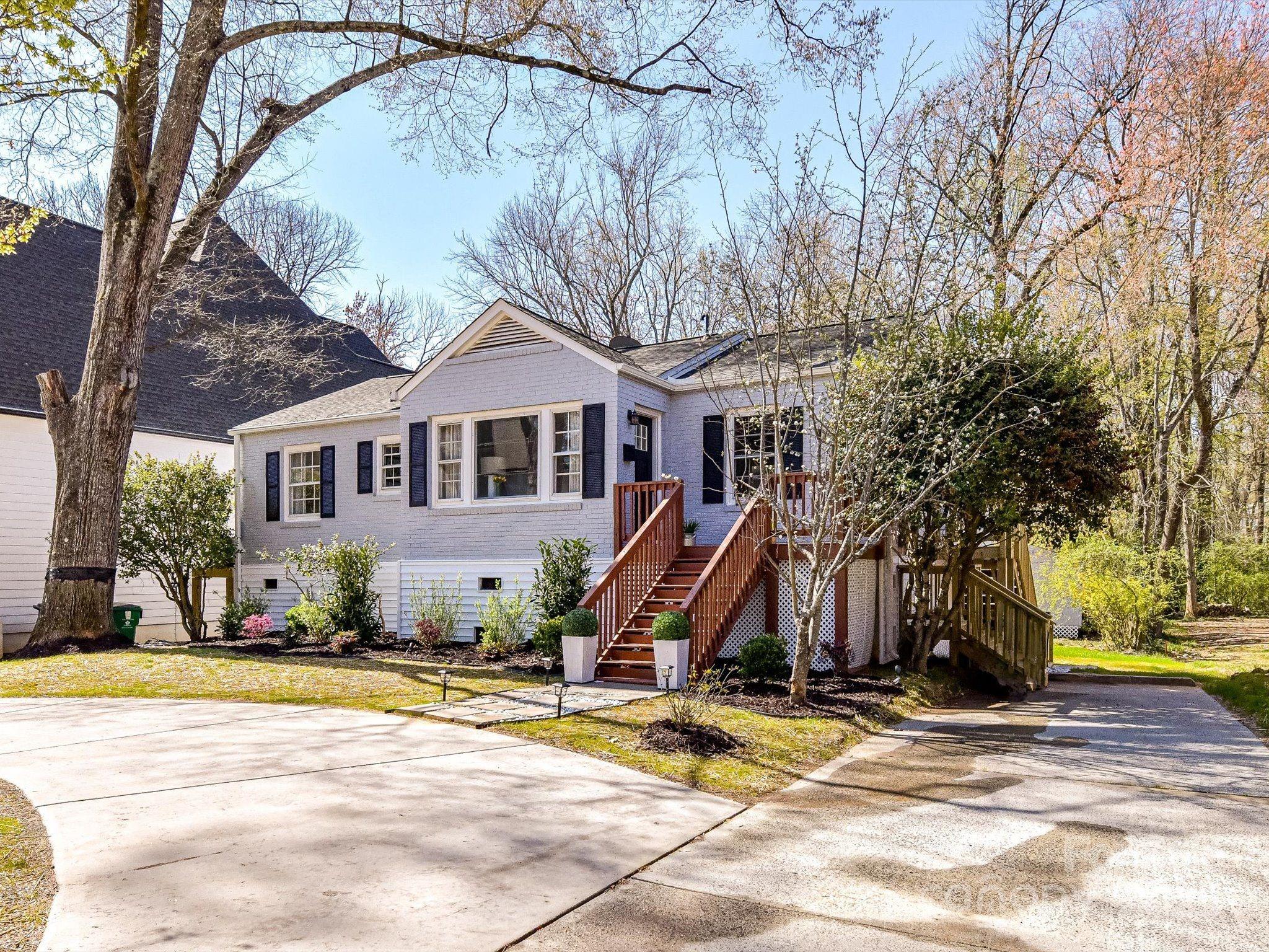 3016 Hanson Drive