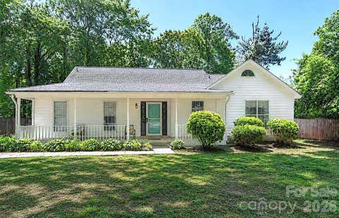 Photo of 13615 Wildiris Court, Pineville, NC 28134 (MLS # 4388204)