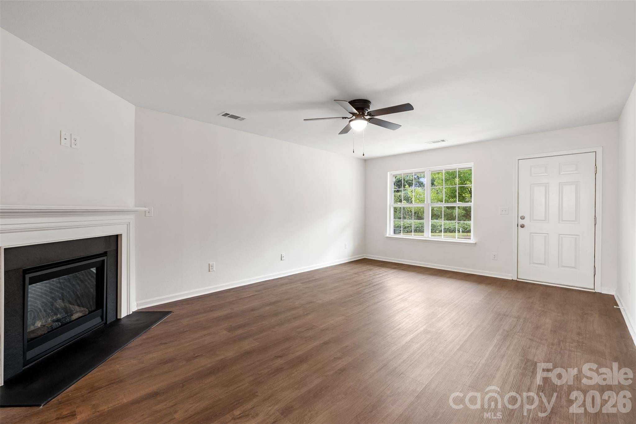 2824 Easton Knoll Drive