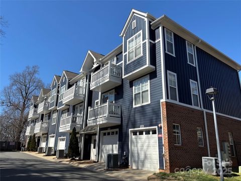 1634 Walnut View Drive Charlotte NC 28208