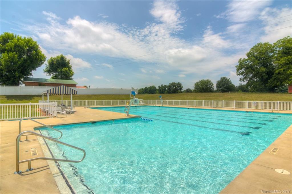 Larkin Golf Club - Residential