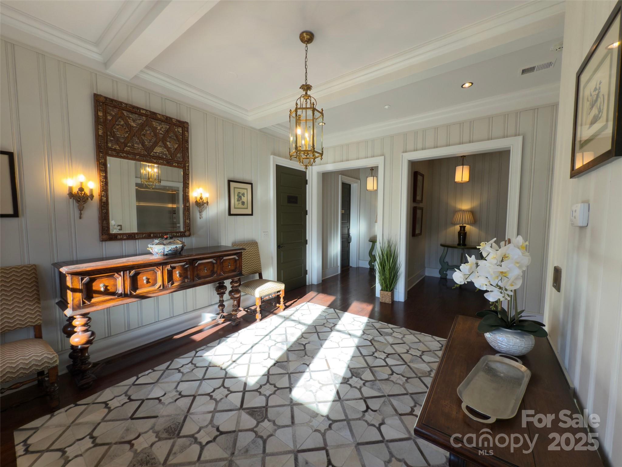 305 Clubhouse Lane B301