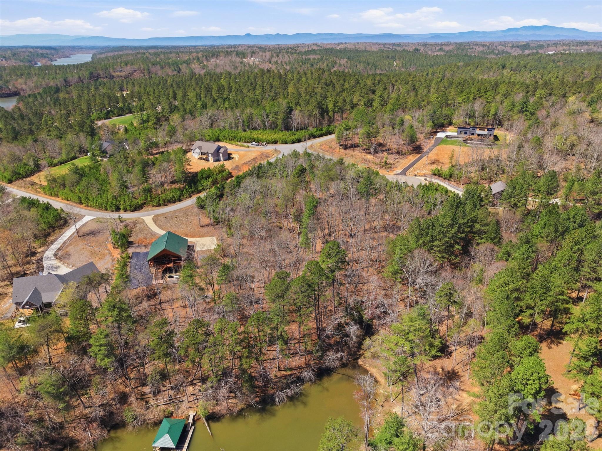 The Waterfront Club - Land