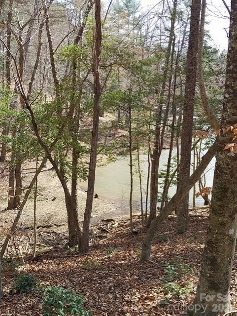 The Waterfront Club - Land