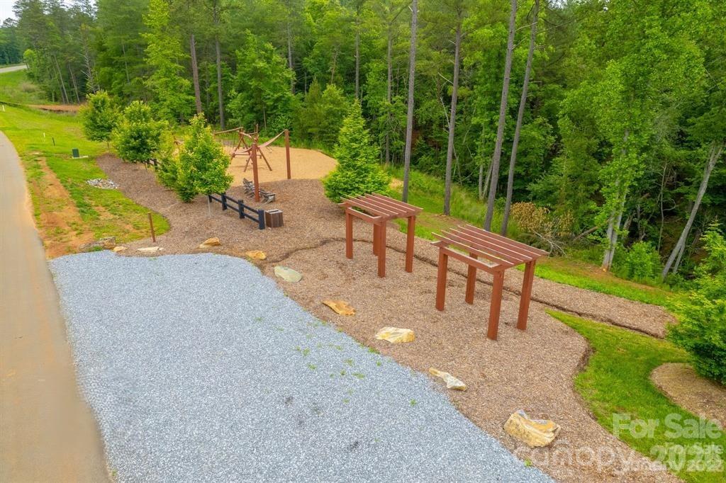 The Waterfront Club - Land