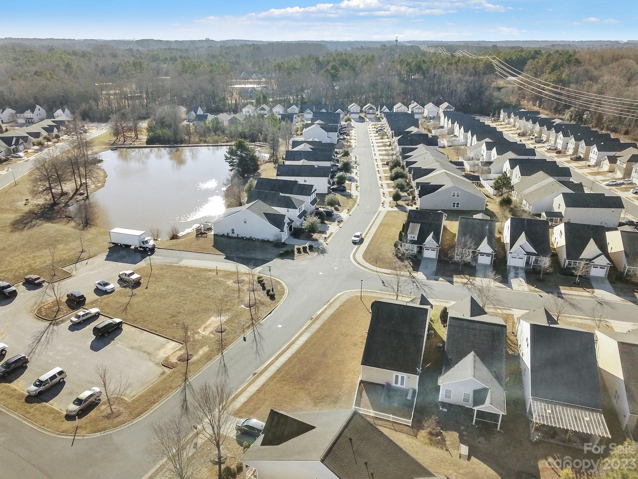 Newport Lakes - Residential