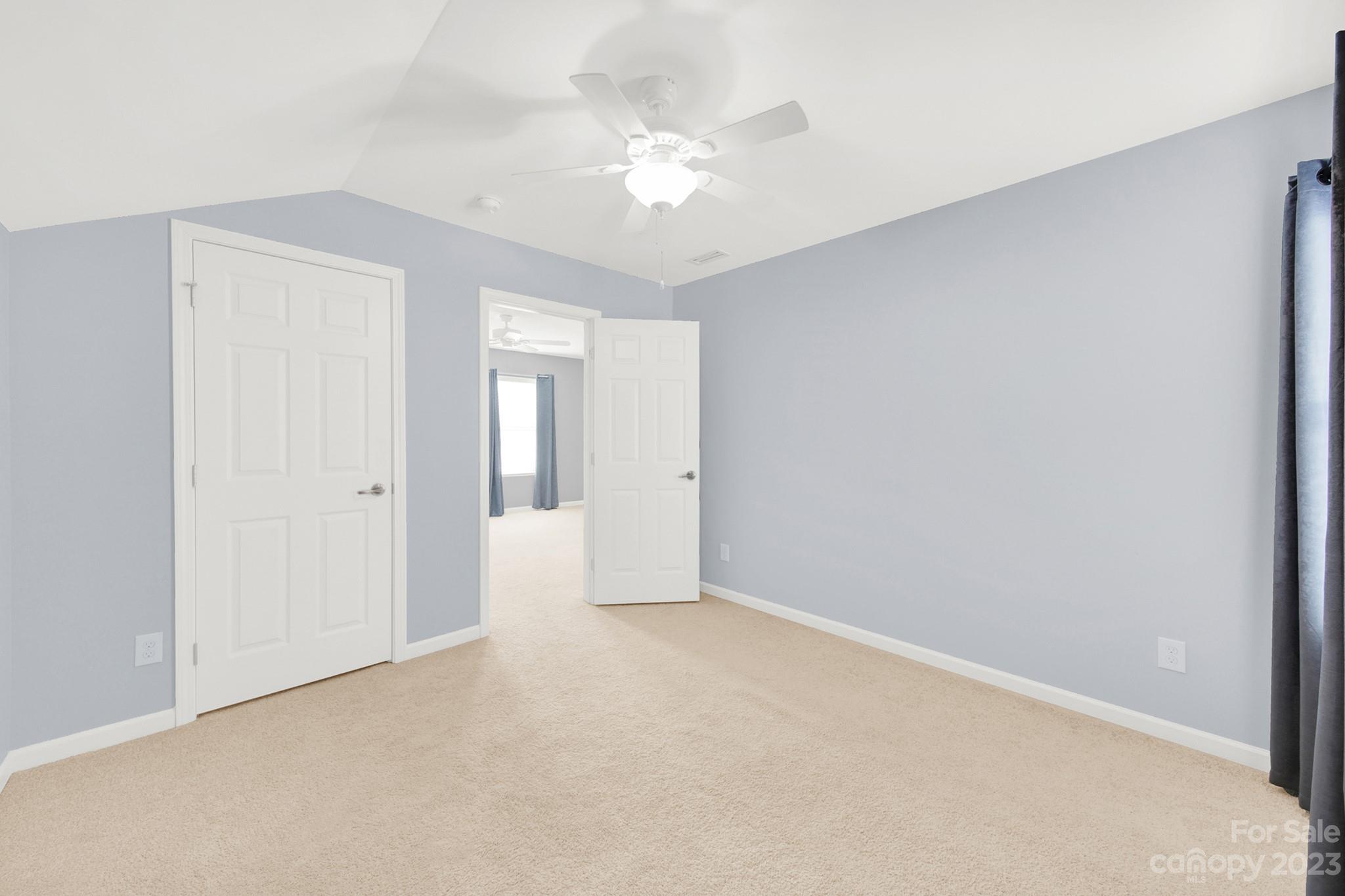 Newport Lakes - Residential