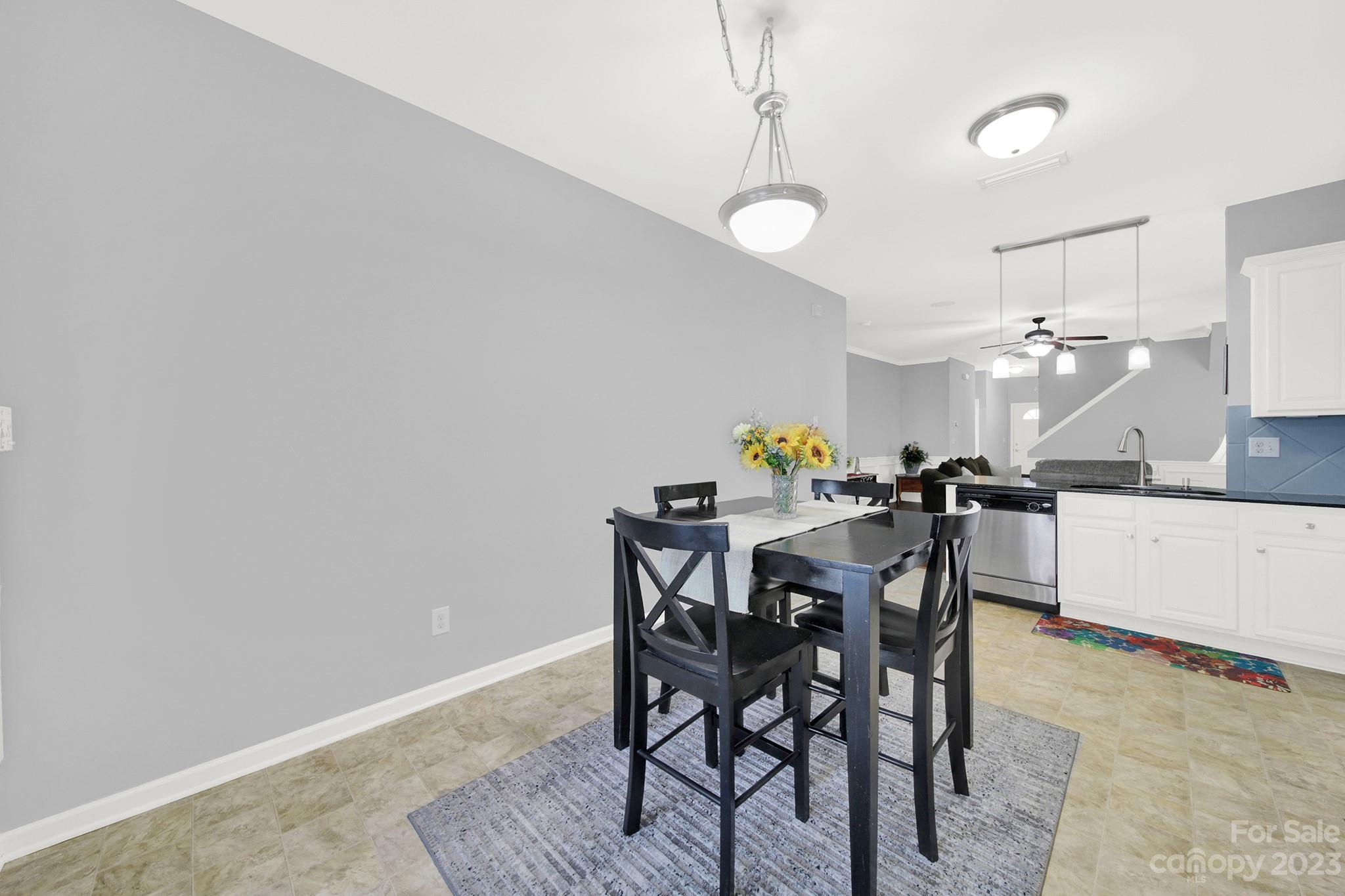 Newport Lakes - Residential