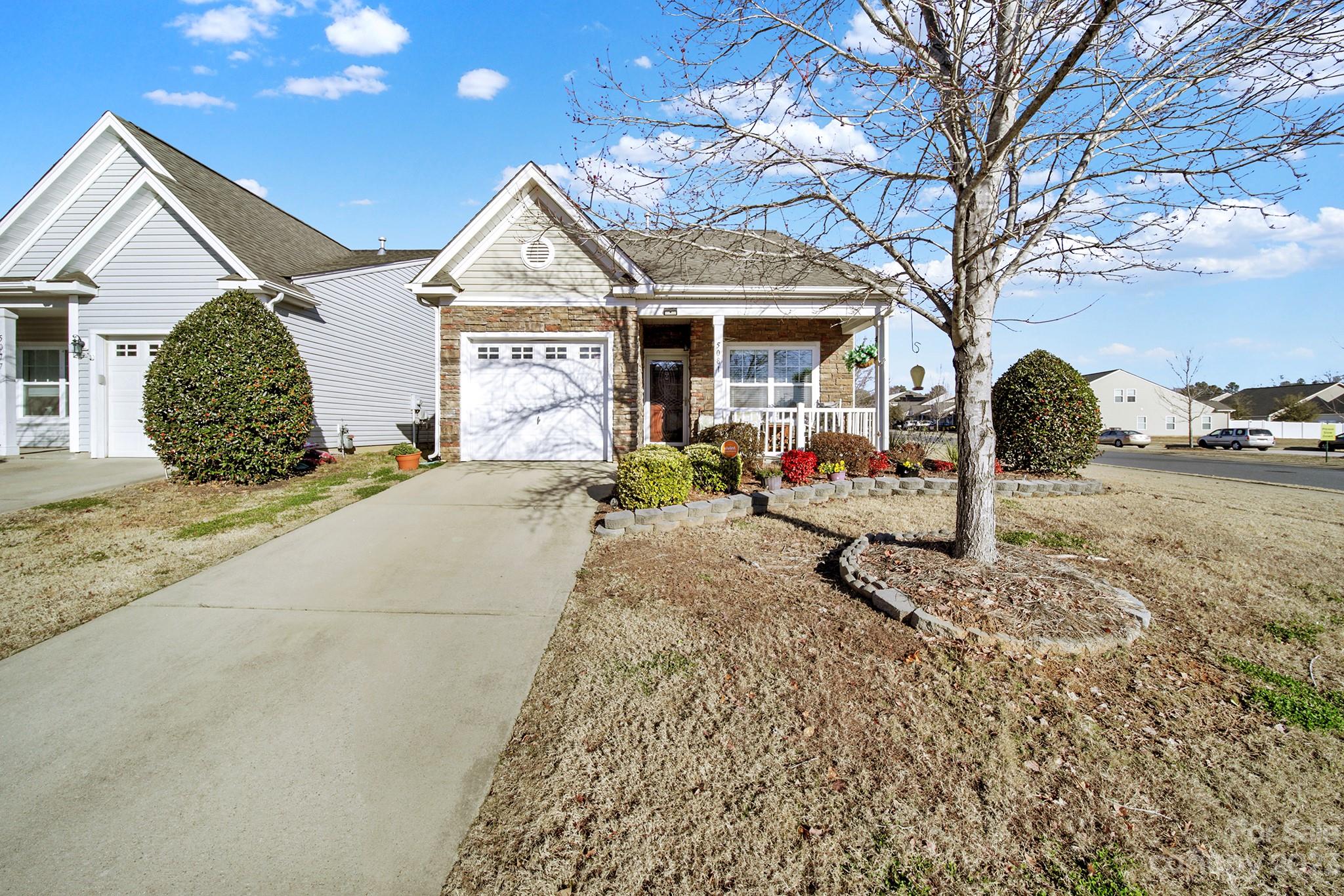 Newport Lakes - Residential