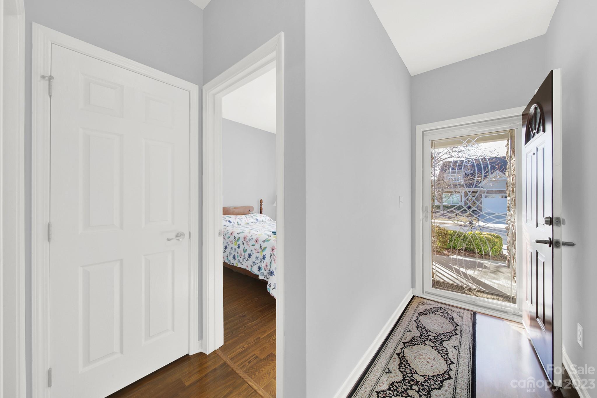 Newport Lakes - Residential