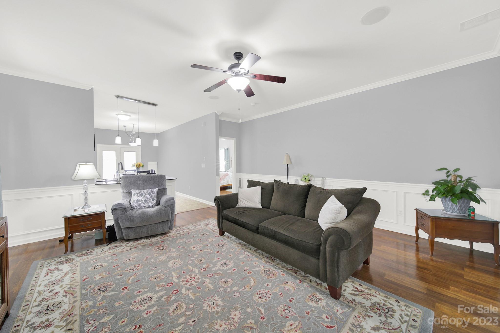 Newport Lakes - Residential