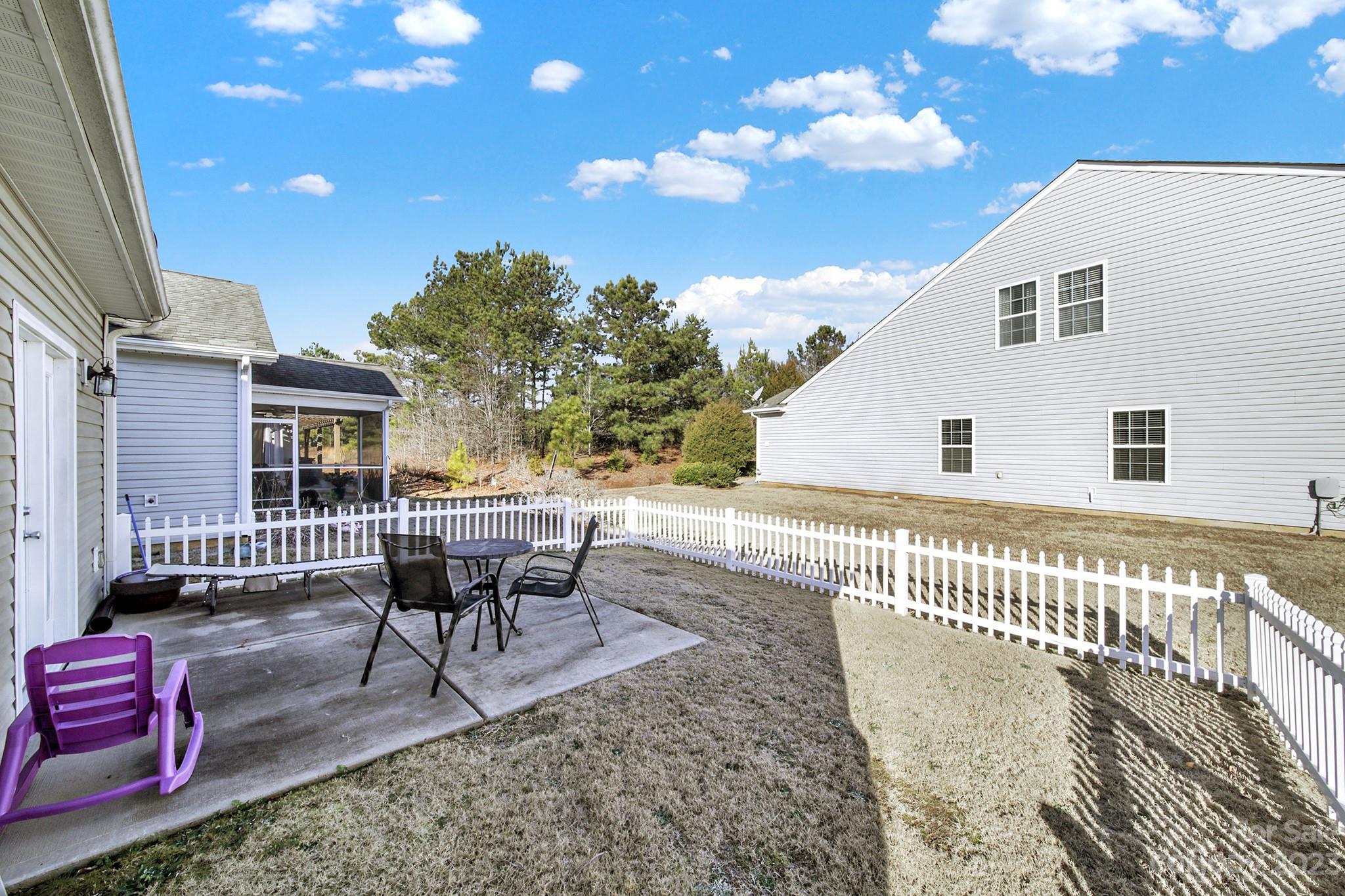 Newport Lakes - Residential