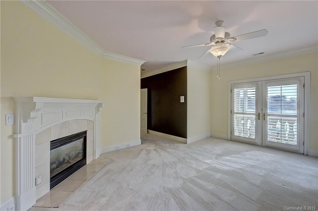 The Peninsula - Residential